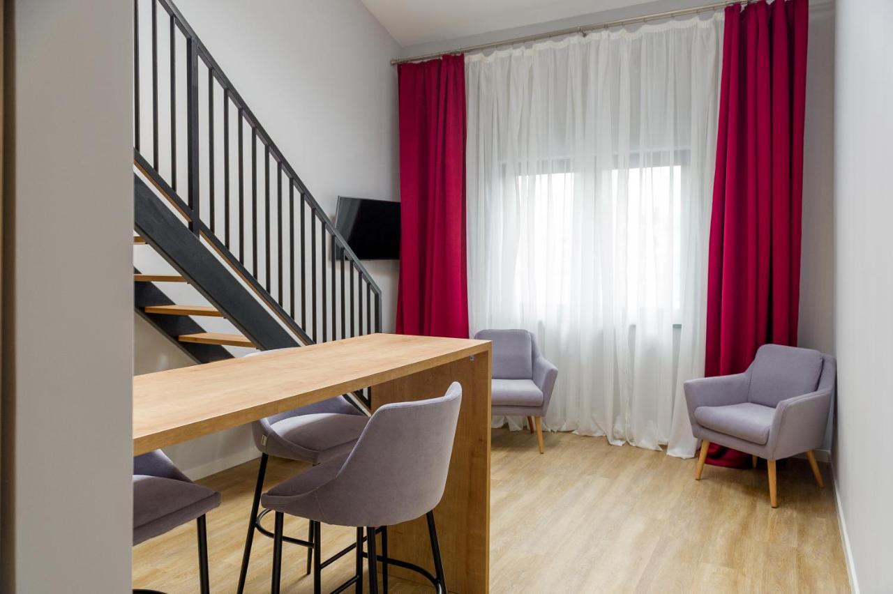H11 Downtown Apartments Târgu-Mureş Esterno foto