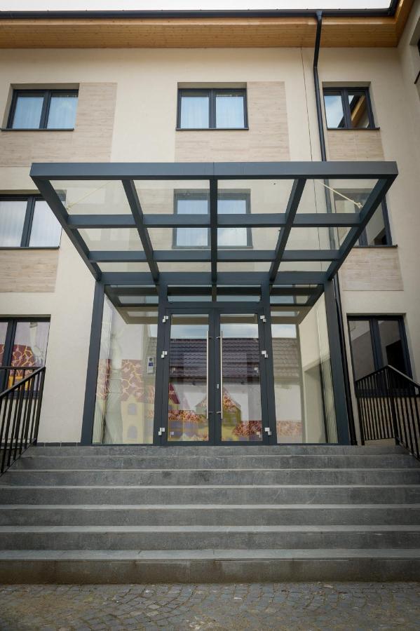 H11 Downtown Apartments Târgu-Mureş Esterno foto