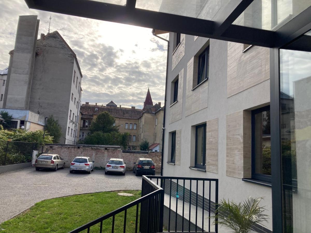 H11 Downtown Apartments Târgu-Mureş Esterno foto